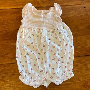 Baby GAP cotton romper. 3-6 months.